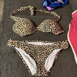 Victoria’s Secret bikini